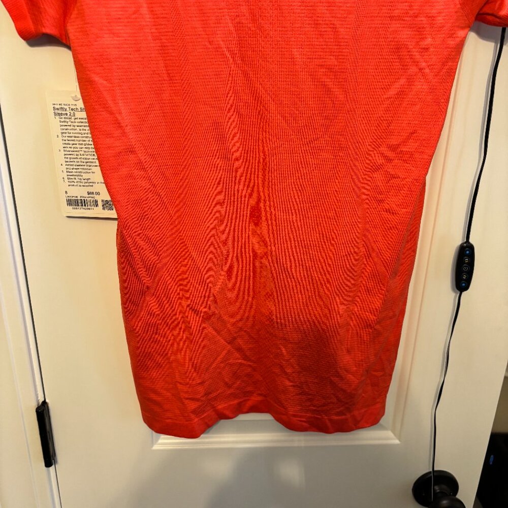 NWT Lululemon Women's Size 8 Swiftly Tech Short Sleeve 2.0 Top - Picture 9 of 10